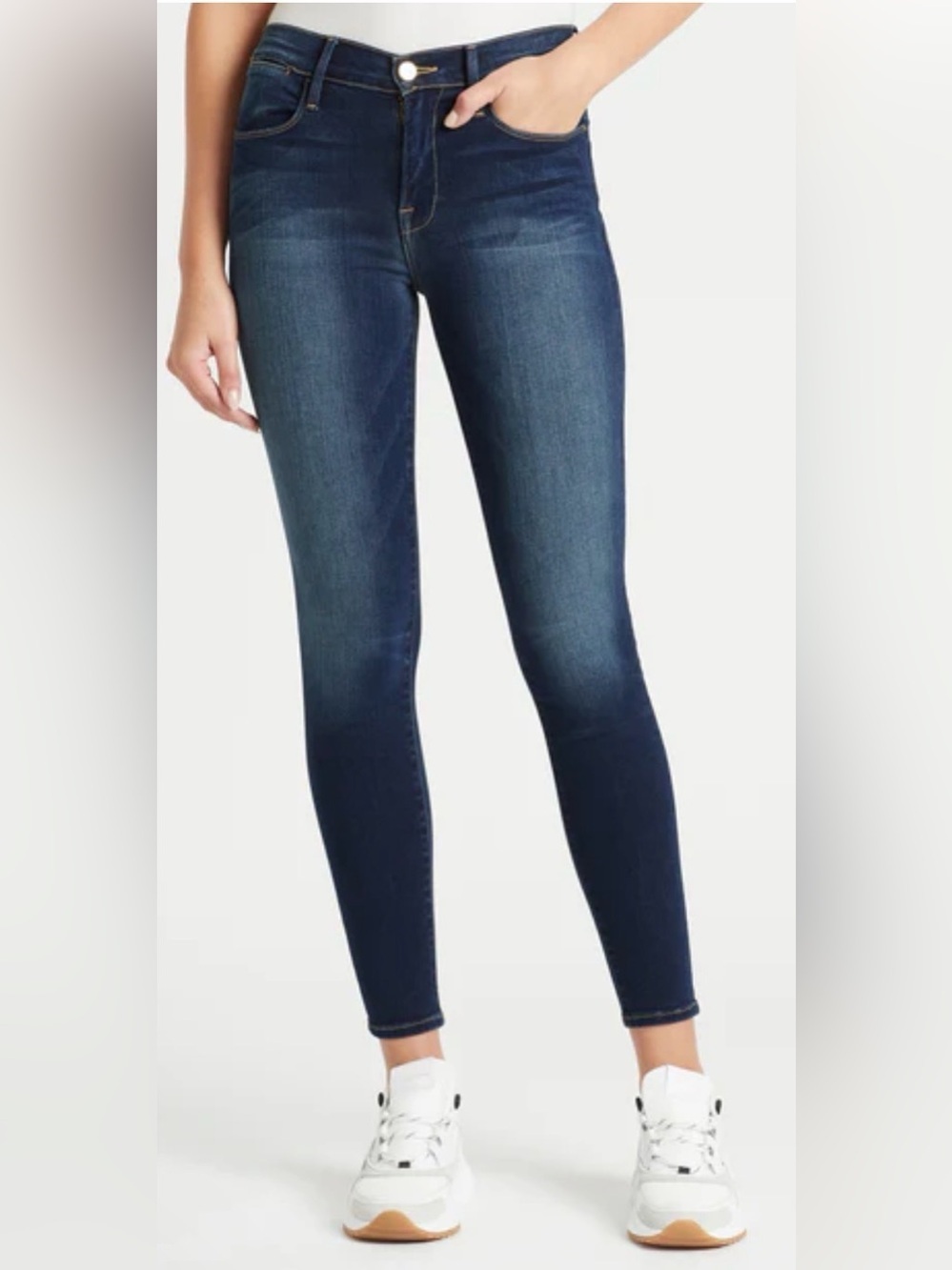 Frame Le Skinny de Jeanne in Columbia Road Wash